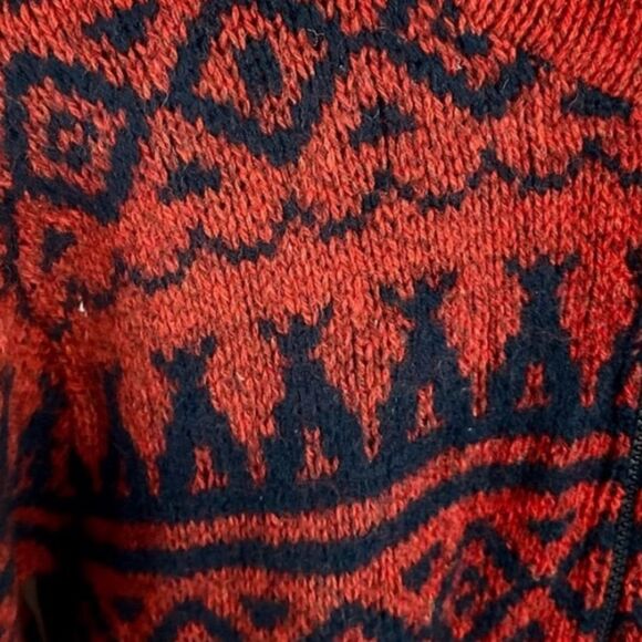 L.L. Bean Vintage Red Navy Blue Wool Fair Isle Nordic Cardigan Sweater Jacket L - Picture 2 of 6